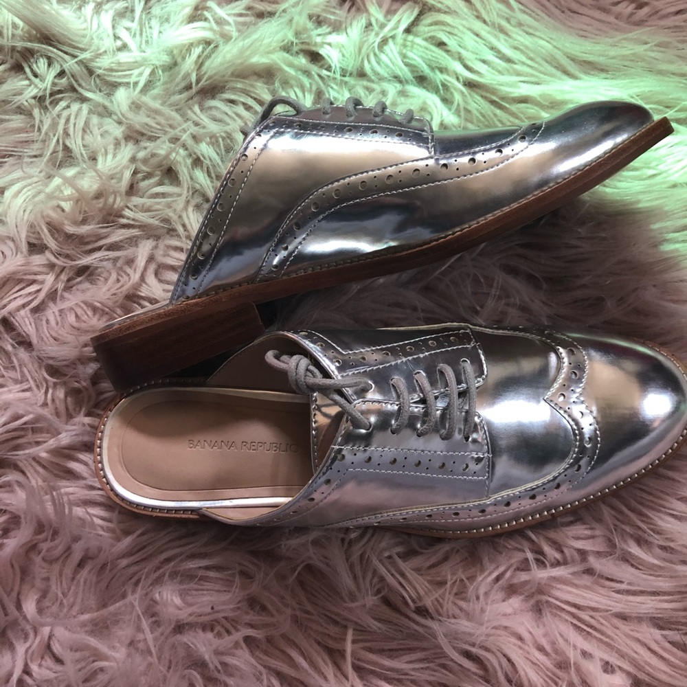 Women’s shoes